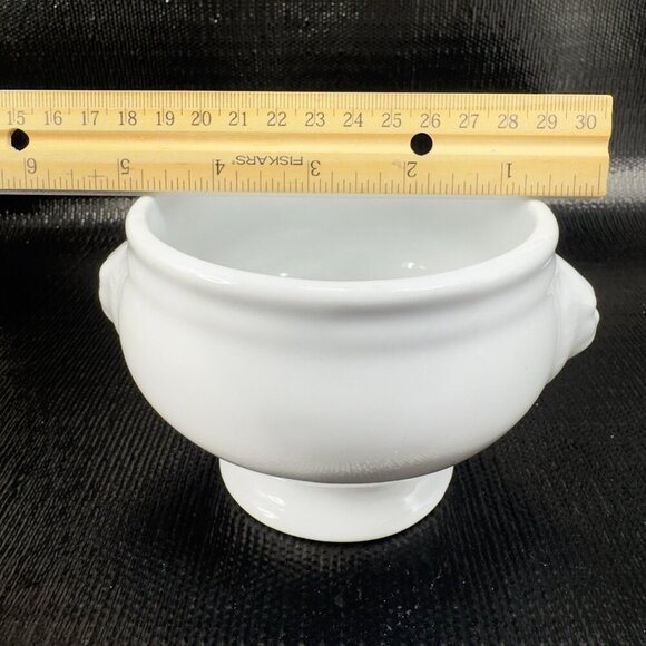 Bistro By Over And Back Lions Head White Porcelain Pedestal Bowl Dish Set2 Bowls - Picture 13 of 16